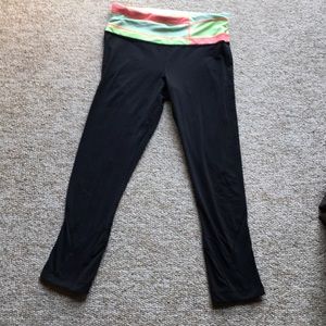 Lulu lemon size 4 Mostly Black Pants